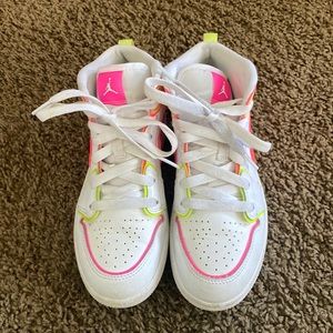 Girls jordans - perfect colors for spring/summer.